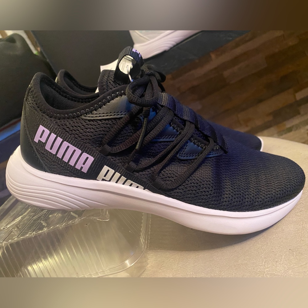 COPY - (BRAND NEW WITH TAGS IN BOX) PUMA WOMENS TRAINING/WALKING/RUNNING SHOE(N…